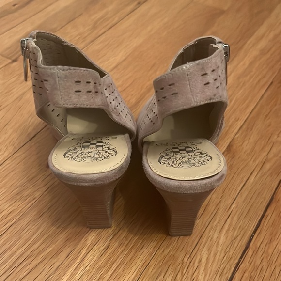 Vince Camuto Sandals/wedges - Picture 6 of 6